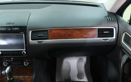 Volkswagen Touareg III, 2013 год, 2 099 000 рублей, 19 фотография