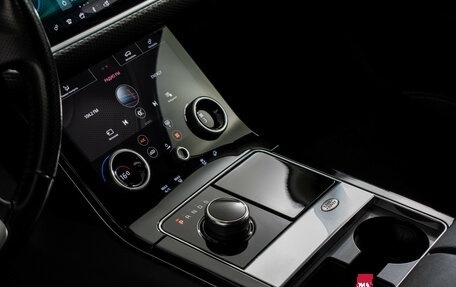 Land Rover Range Rover Velar I, 2018 год, 3 995 000 рублей, 17 фотография