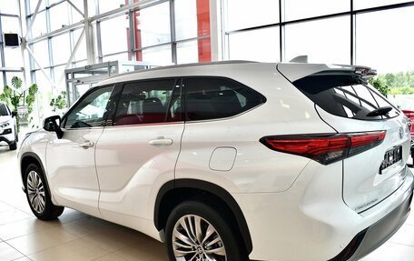 Toyota Highlander, 2026 год, 5 990 000 рублей, 5 фотография