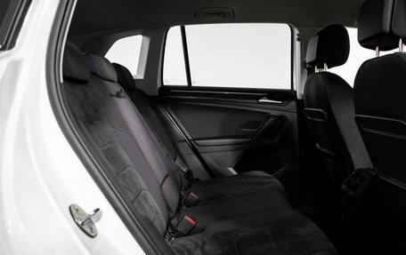 Volkswagen Tiguan II, 2019 год, 3 095 000 рублей, 9 фотография