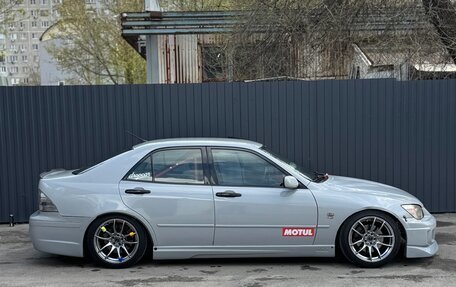 Lexus IS II рестайлинг 2, 1999 год, 1 650 000 рублей, 14 фотография