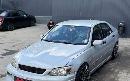 Lexus IS II рестайлинг 2, 1999 год, 1 650 000 рублей, 18 фотография