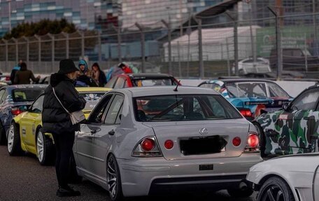 Lexus IS II рестайлинг 2, 1999 год, 1 650 000 рублей, 27 фотография