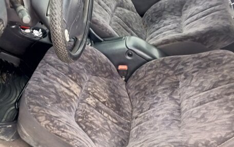 Dodge Stratus II, 1998 год, 200 000 рублей, 7 фотография