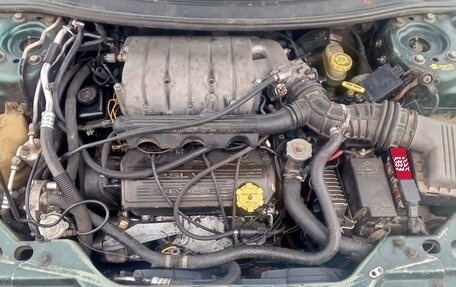 Dodge Stratus II, 1998 год, 200 000 рублей, 9 фотография