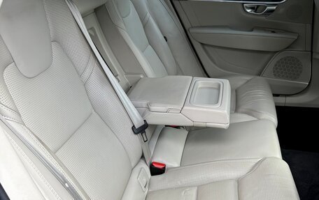 Volvo S90 II рестайлинг, 2019 год, 4 250 000 рублей, 10 фотография