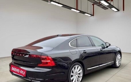 Volvo S90 II рестайлинг, 2019 год, 4 250 000 рублей, 4 фотография