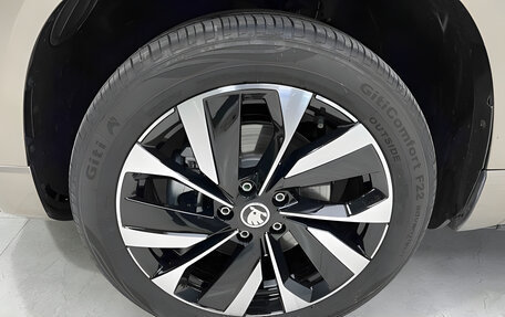 Skoda Karoq I, 2023 год, 2 135 000 рублей, 7 фотография