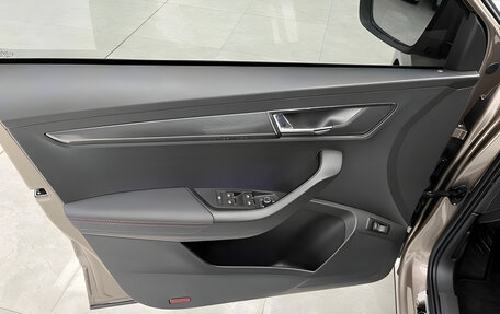 Skoda Karoq I, 2023 год, 2 135 000 рублей, 11 фотография