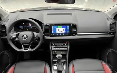 Skoda Karoq I, 2023 год, 2 135 000 рублей, 13 фотография