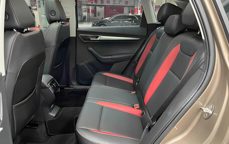 Skoda Karoq I, 2023 год, 2 135 000 рублей, 21 фотография