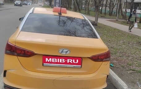 Hyundai Solaris II рестайлинг, 2021 год, 950 000 рублей, 4 фотография