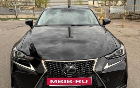 Lexus IS III, 2020 год, 3 300 000 рублей, 2 фотография
