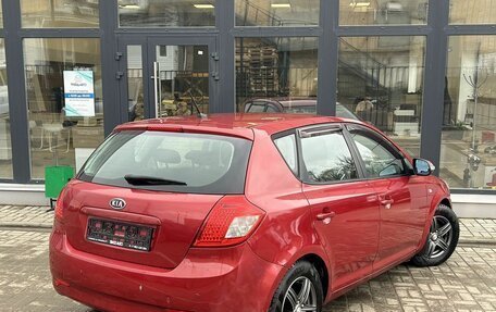 KIA cee'd I рестайлинг, 2011 год, 485 000 рублей, 2 фотография