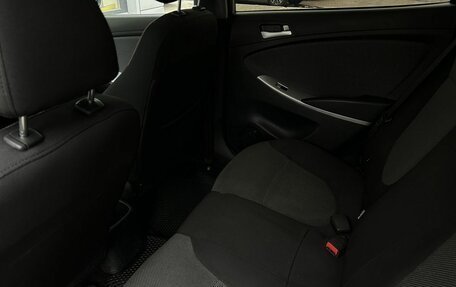 Hyundai Solaris II рестайлинг, 2011 год, 500 000 рублей, 14 фотография