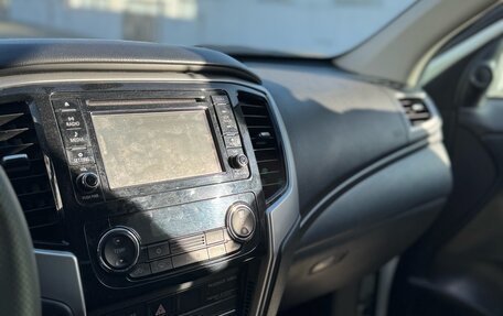 Mitsubishi L200 IV рестайлинг, 2020 год, 4 000 000 рублей, 11 фотография