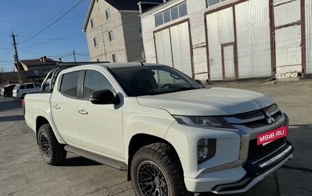 Mitsubishi L200 IV рестайлинг, 2020 год, 4 000 000 рублей, 3 фотография