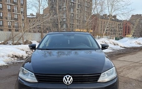 Volkswagen Jetta VI, 2013 год, 740 000 рублей, 2 фотография