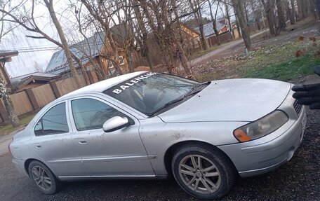 Volvo S60 III, 2001 год, 220 000 рублей, 4 фотография