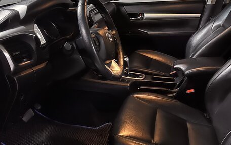 Toyota Hilux VIII, 2015 год, 4 100 000 рублей, 6 фотография