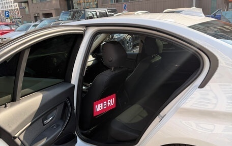 BMW 3 серия, 2018 год, 3 300 000 рублей, 14 фотография