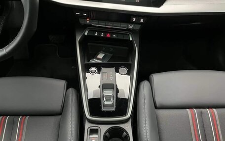 Audi A3, 2023 год, 2 640 000 рублей, 15 фотография