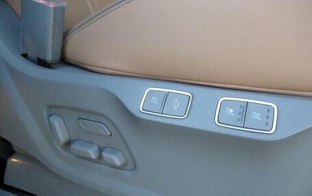 Hyundai Staria, 2024 год, 7 880 000 рублей, 15 фотография