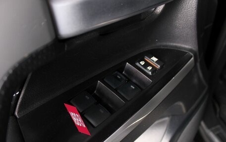 Toyota Land Cruiser 200, 2016 год, 6 000 000 рублей, 18 фотография