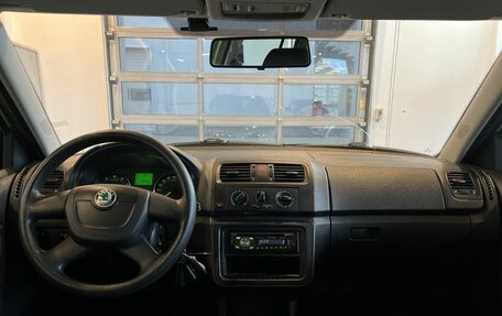 Skoda Fabia II, 2011 год, 425 000 рублей, 9 фотография