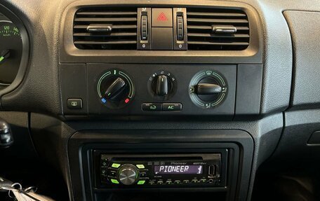 Skoda Fabia II, 2011 год, 425 000 рублей, 13 фотография