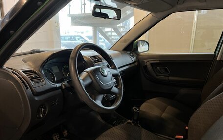 Skoda Fabia II, 2011 год, 425 000 рублей, 22 фотография