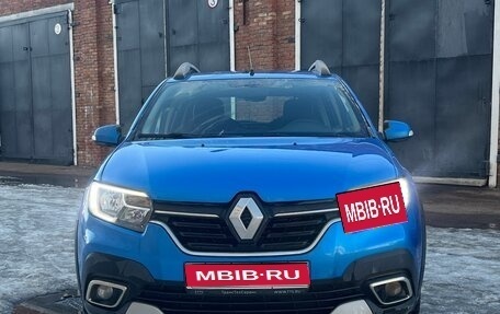 Renault Sandero II рестайлинг, 2018 год, 1 200 000 рублей, 1 фотография