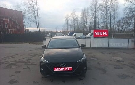 Hyundai Solaris II рестайлинг, 2021 год, 1 350 000 рублей, 1 фотография