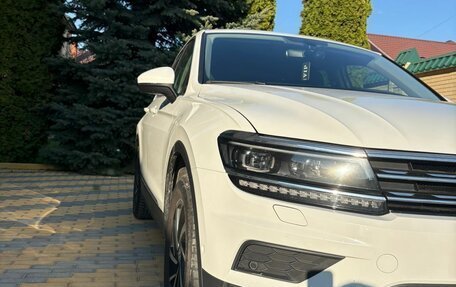 Volkswagen Tiguan II, 2018 год, 2 600 000 рублей, 10 фотография