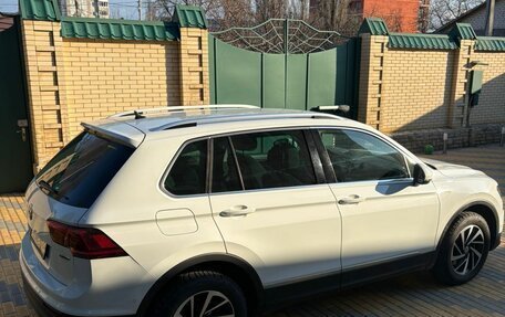 Volkswagen Tiguan II, 2018 год, 2 600 000 рублей, 9 фотография