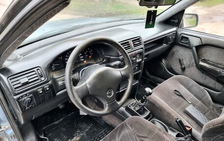 Opel Vectra A, 1989 год, 67 000 рублей, 9 фотография