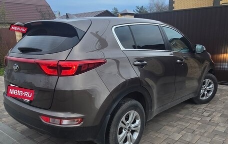 KIA Sportage IV рестайлинг, 2017 год, 1 850 000 рублей, 3 фотография