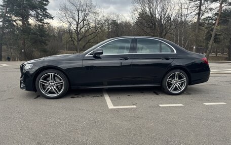 Mercedes-Benz E-Класс, 2019 год, 2 985 000 рублей, 6 фотография