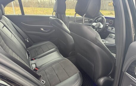 Mercedes-Benz E-Класс, 2019 год, 2 985 000 рублей, 11 фотография