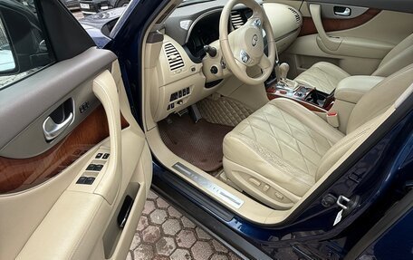 Infiniti QX70, 2014 год, 2 480 000 рублей, 13 фотография