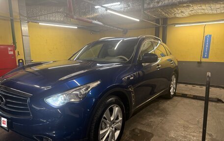 Infiniti QX70, 2014 год, 2 480 000 рублей, 28 фотография