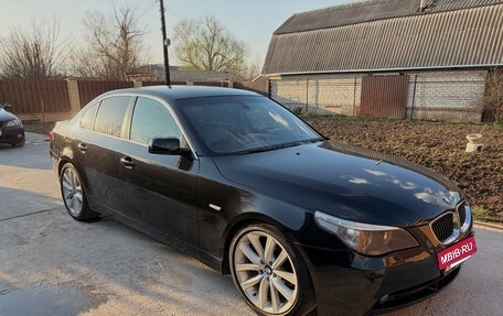 BMW 5 серия, 2004 год, 1 000 000 рублей, 4 фотография