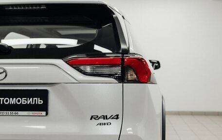 Toyota RAV4, 2025 год, 4 600 000 рублей, 8 фотография