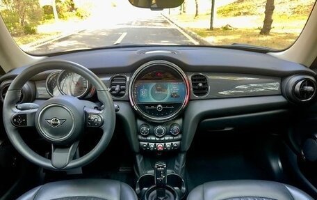 MINI Hatch, 2022 год, 1 933 000 рублей, 15 фотография