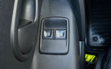 Renault Sandero II рестайлинг, 2018 год, 1 200 000 рублей, 6 фотография