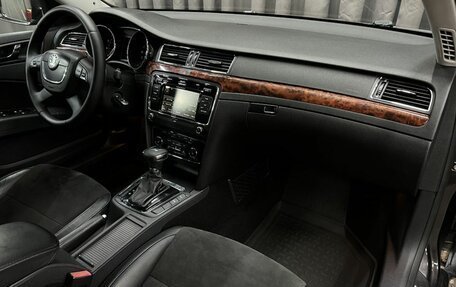 Skoda Superb III рестайлинг, 2011 год, 969 888 рублей, 15 фотография