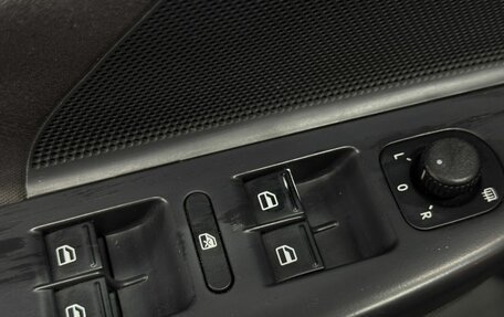 Volkswagen Jetta VI, 2009 год, 474 777 рублей, 5 фотография