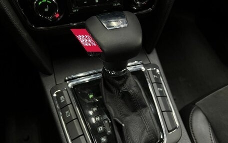 Skoda Superb III рестайлинг, 2011 год, 969 888 рублей, 25 фотография