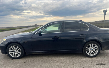 BMW 5 серия, 2008 год, 850 000 рублей, 2 фотография