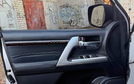 Toyota Land Cruiser 200, 2013 год, 3 000 000 рублей, 12 фотография